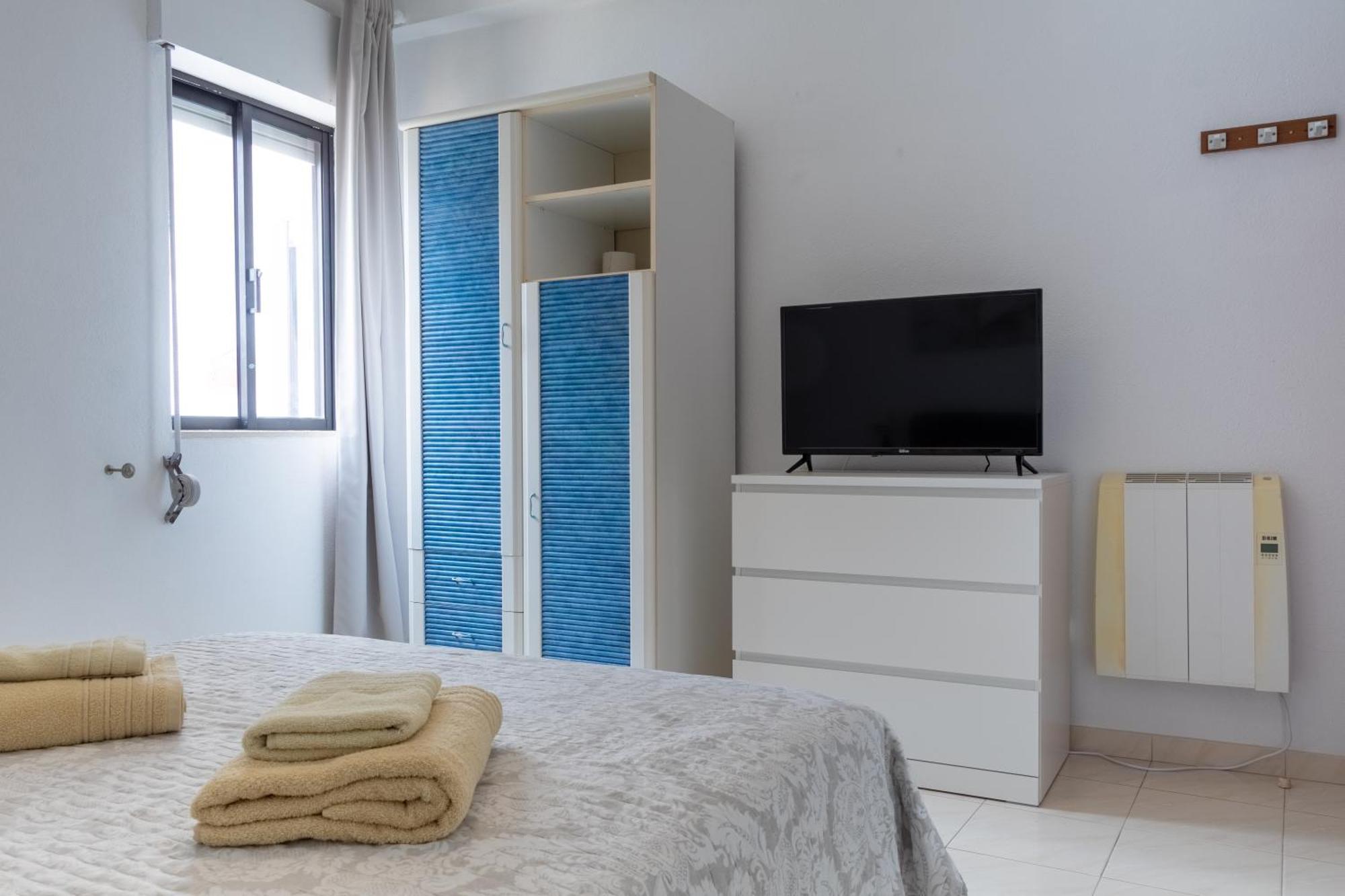 Blife Martinya House - Private Rooms And Apartments Olhão Eksteriør billede