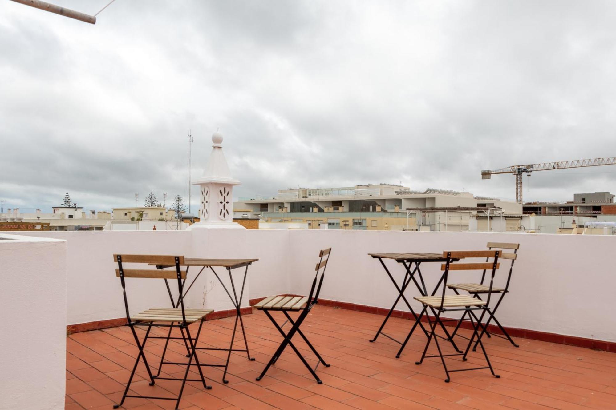 Blife Martinya House - Private Rooms And Apartments Olhão Eksteriør billede