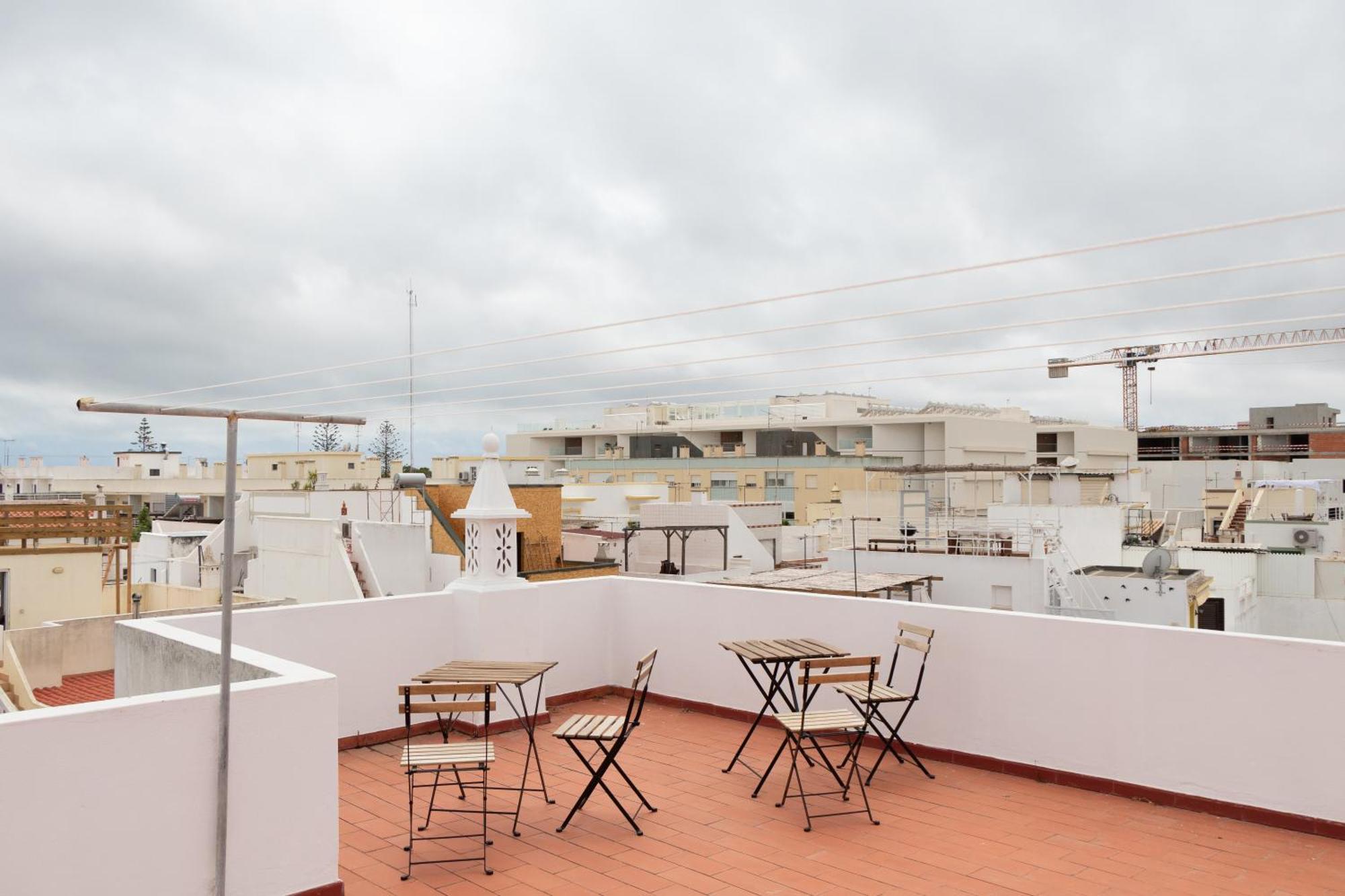Blife Martinya House - Private Rooms And Apartments Olhão Eksteriør billede