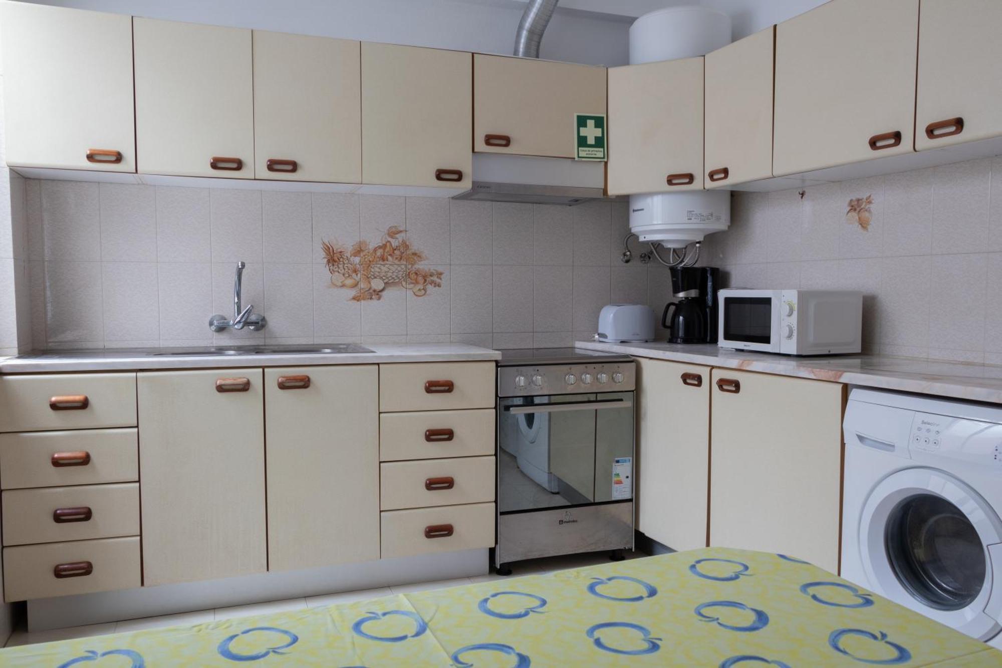Blife Martinya House - Private Rooms And Apartments Olhão Eksteriør billede